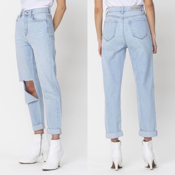 Cello Light Wash High Rise Mom Jeans Size 9 - Picture 1 of 3